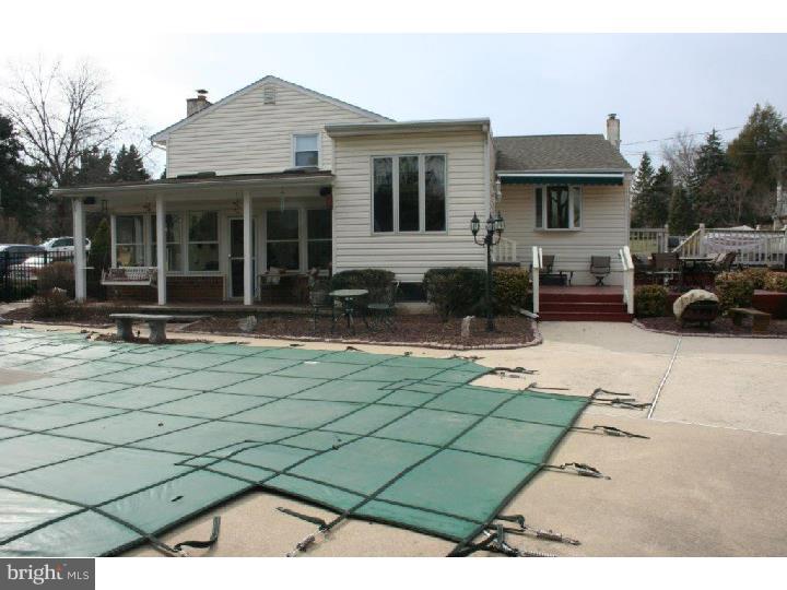 193 Laurel Road Churchville, PA 18966 - Photo 24 of 25 Pool