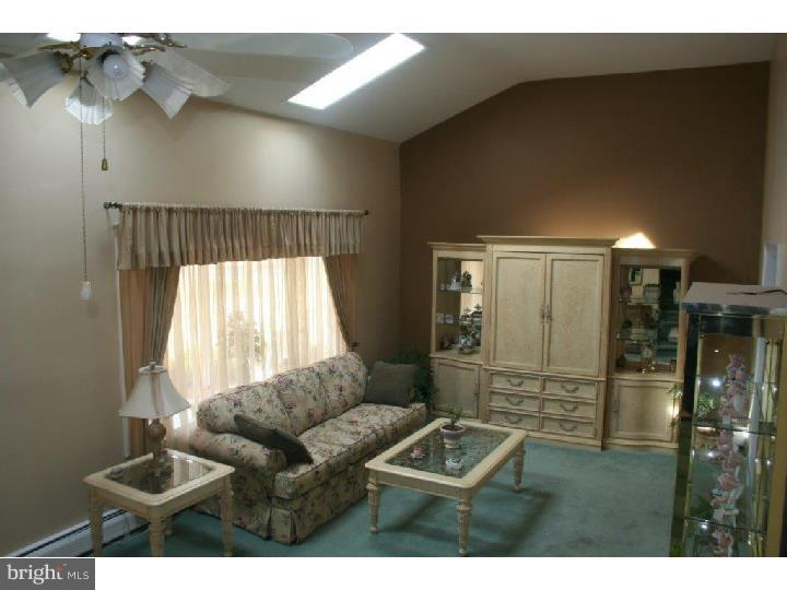 193 Laurel Road Churchville, PA 18966 - Photo 10 of 25 Living Room