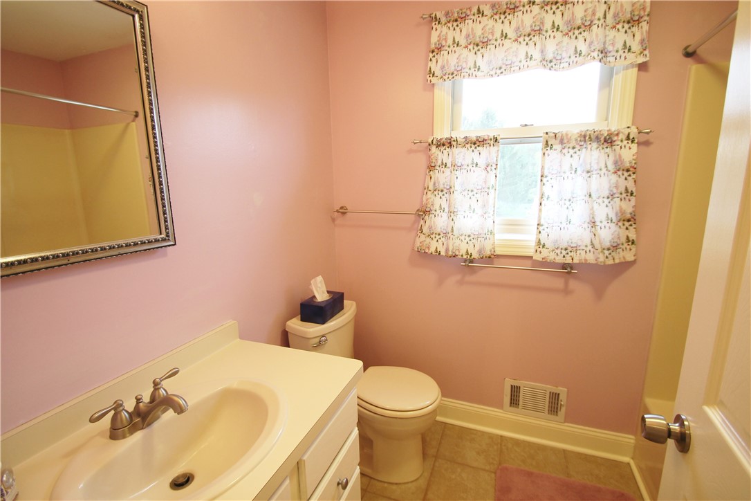 26 Hampton Lane Perinton, NY 14450 - Photo 28 of 39