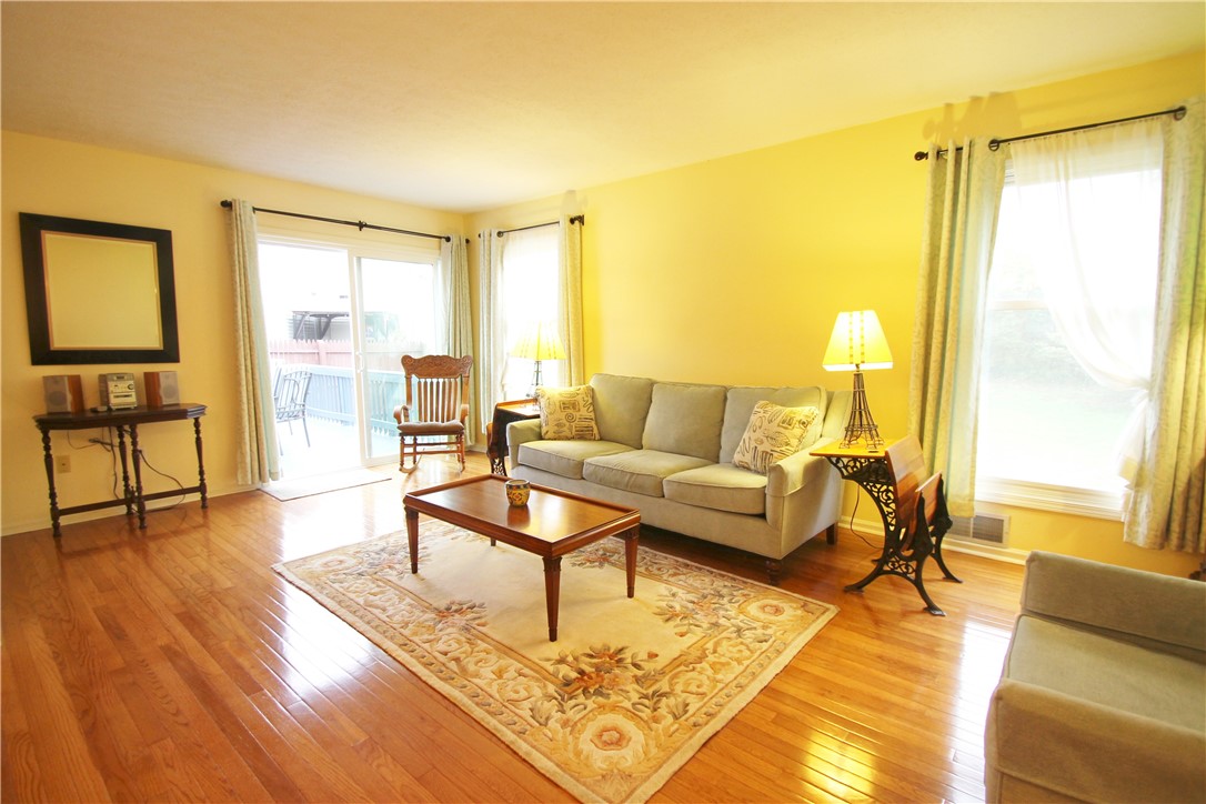 26 Hampton Lane Perinton, NY 14450 - Photo 6 of 39