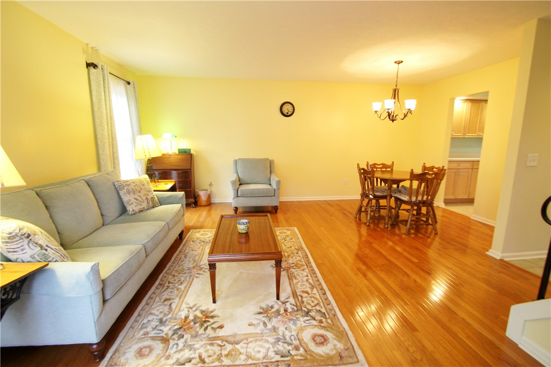 26 Hampton Lane Perinton, NY 14450 - Photo 10 of 39