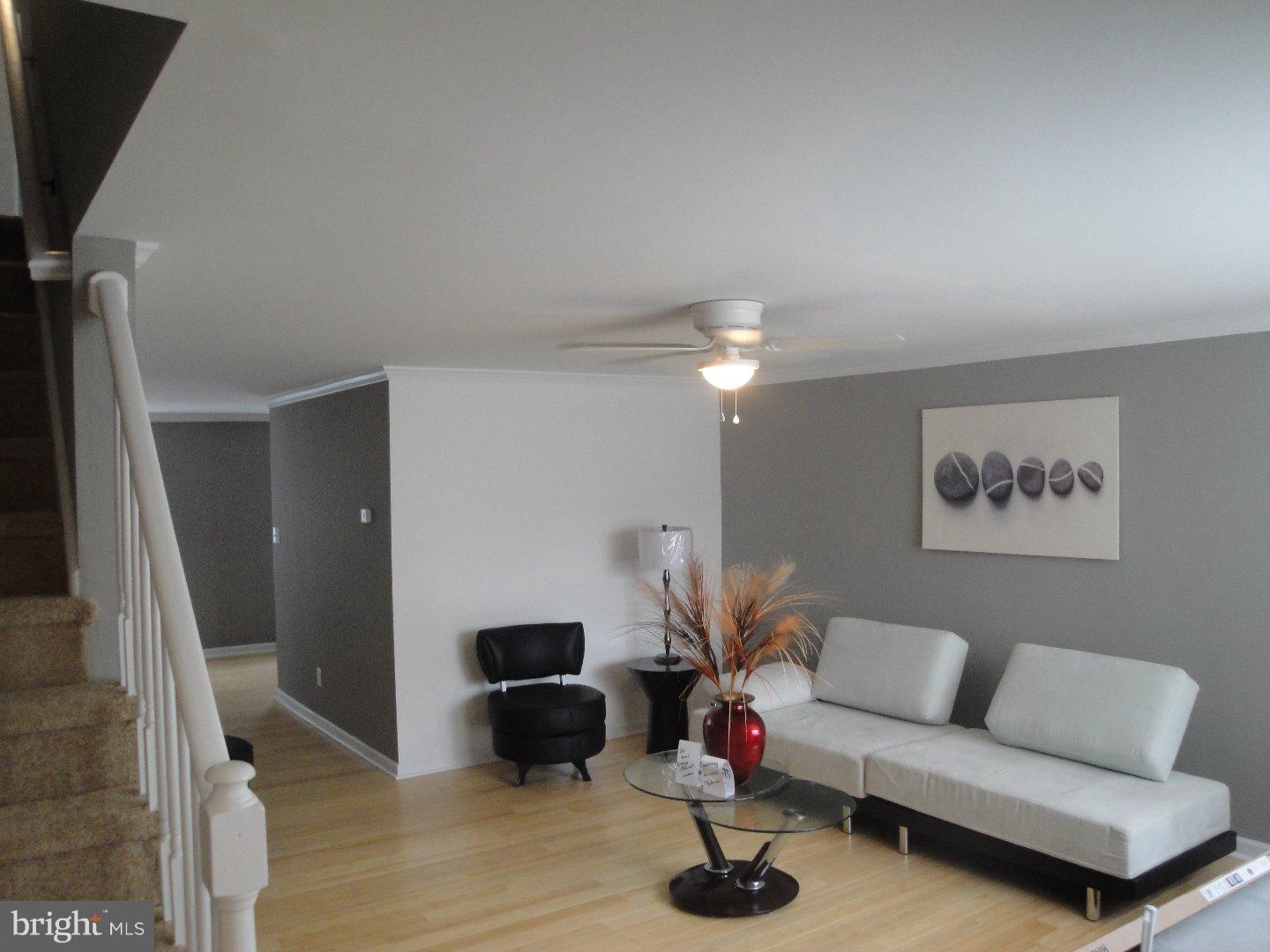 1310 Elson Road Brookhaven, PA 19015 - Photo 6 of 21 Living Room