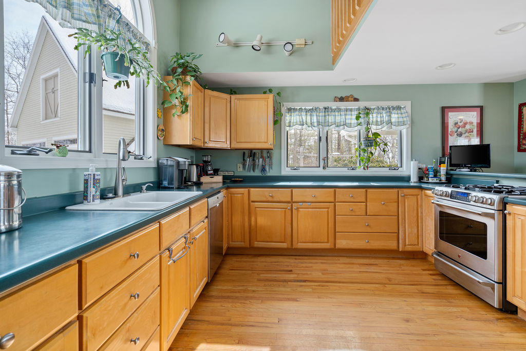 96 Sunny Hill Road Casco, ME 04015 - Photo 18 of 56 019_96sunnyhillrdcasco-17