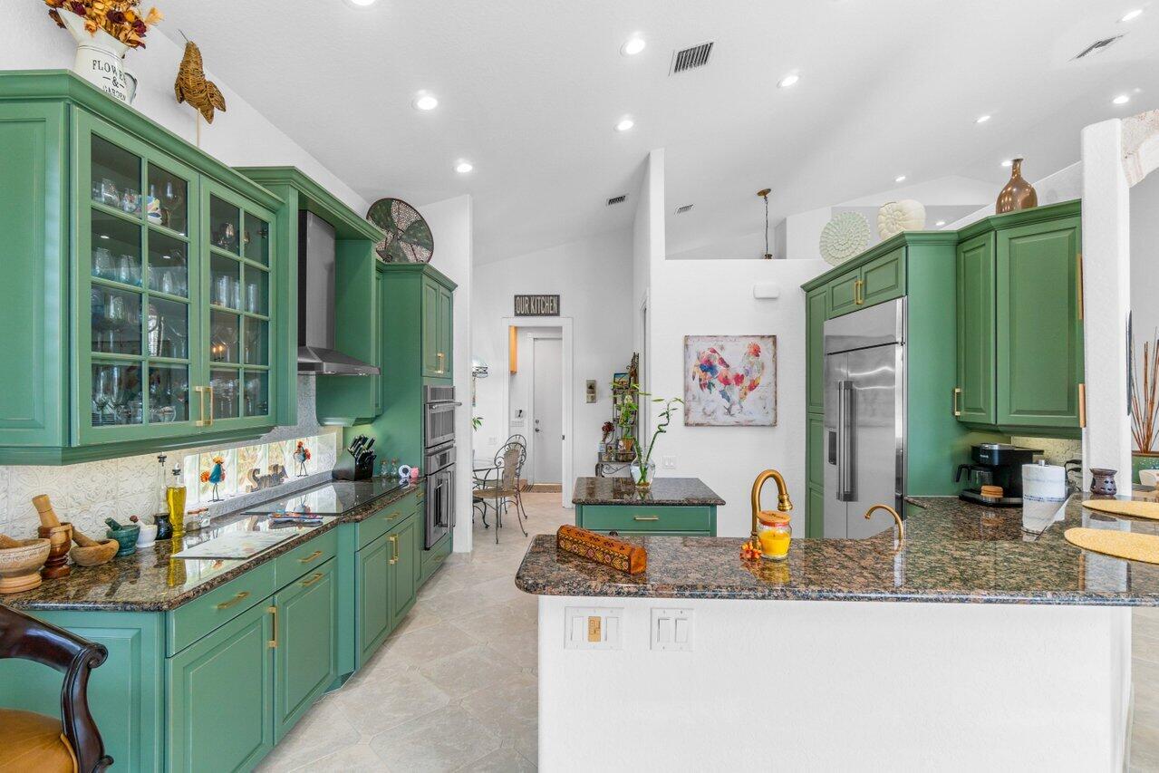 6934 Grenelefe Road Boynton Beach, FL 33437 - Photo 16 of 57 Kitchen