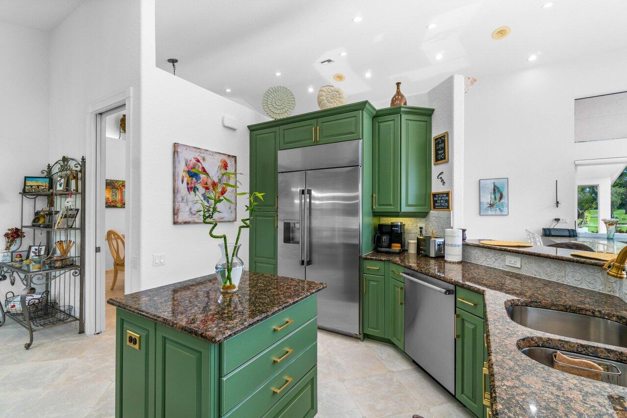 6934 Grenelefe Road Boynton Beach, FL 33437 - Photo 19 of 57 Kitchen
