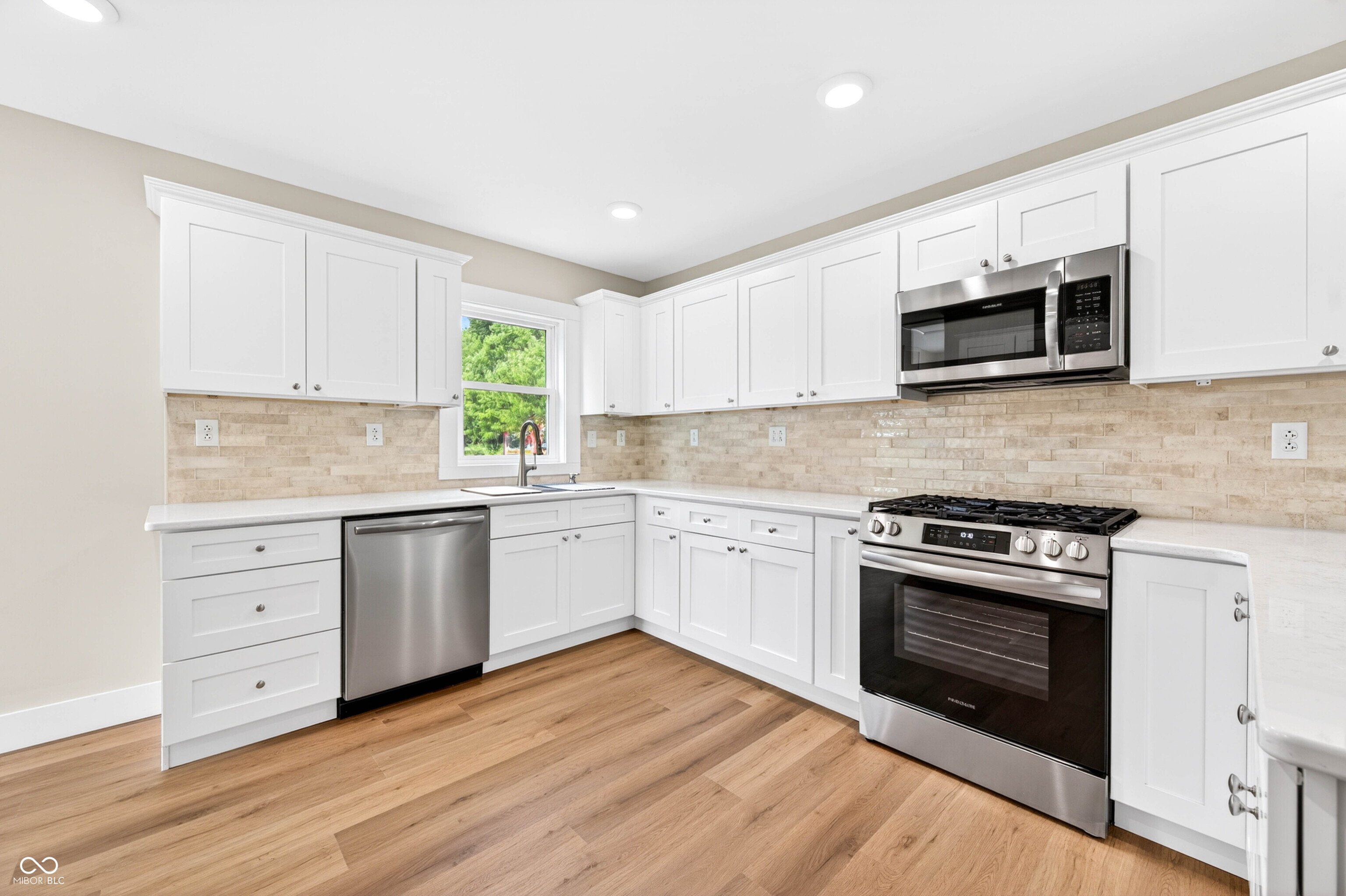 225 Jackson Street Vernon, IN 47282 - Photo 14 of 57