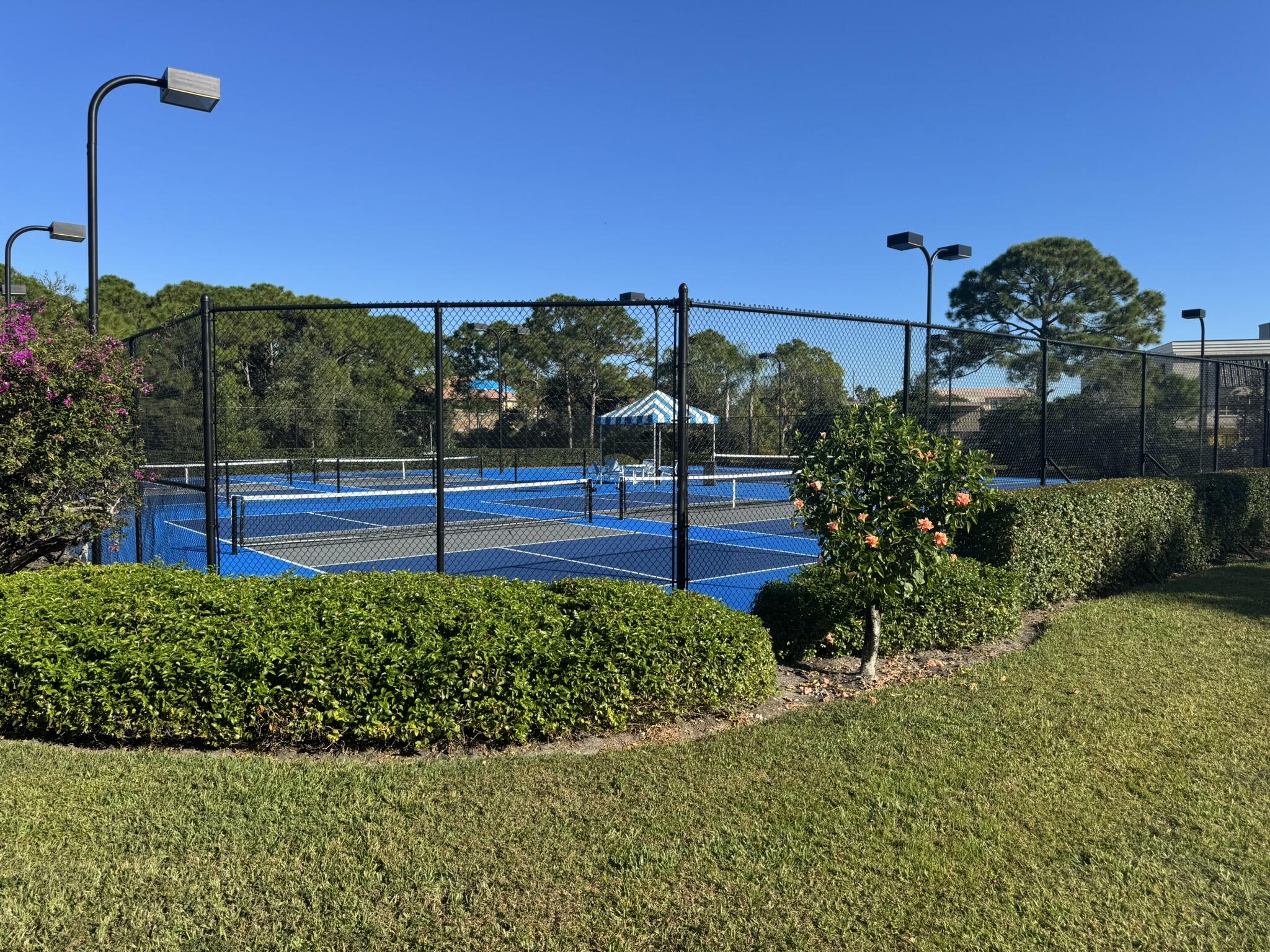 7205 Southeast Seagate Lane Stuart, FL 34997 - Photo 27 of 30 Tennis Courts