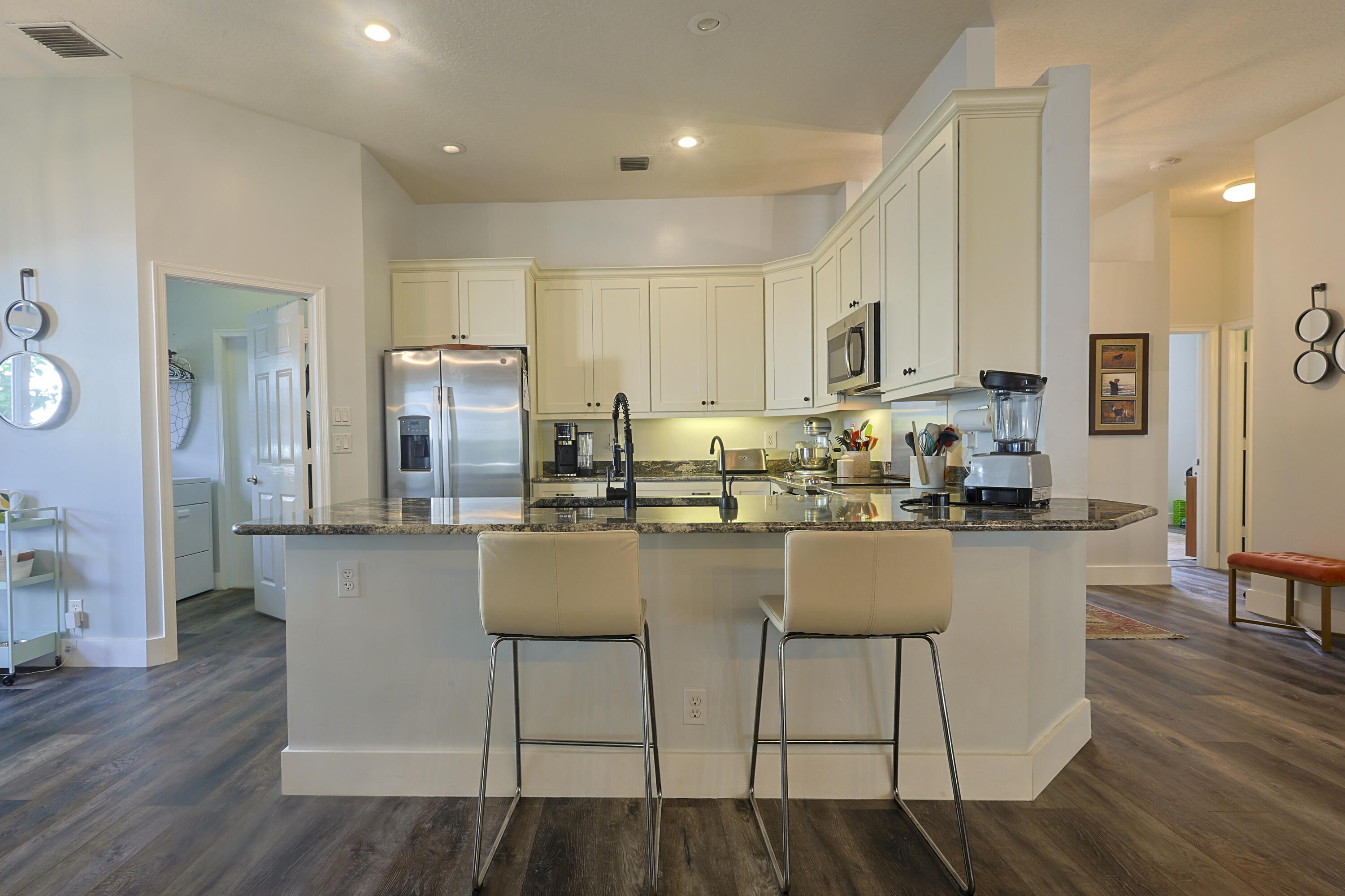 7205 Southeast Seagate Lane Stuart, FL 34997 - Photo 7 of 30 Kitchen