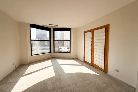 $340,000 | 431 South Dearborn Street, Unit 806, Chicago, IL 60605
