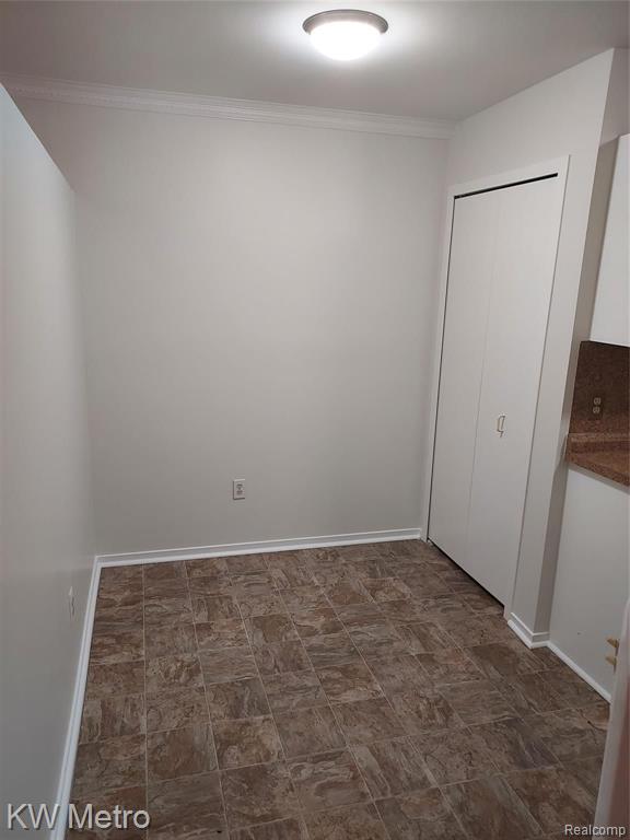 6705 Ridgefield Circle, Unit 102 West Bloomfield, MI 48322 - Photo 6 of 17