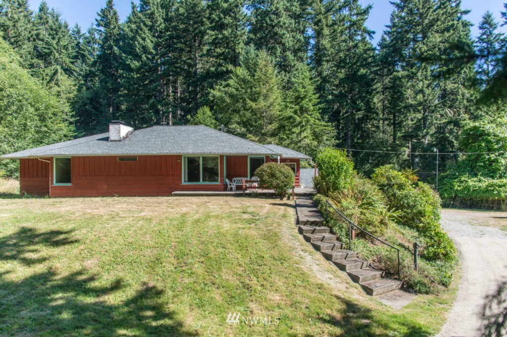 11204 Southwest Cemetery Road Vashon, WA 98070 - Photo 15 of 23