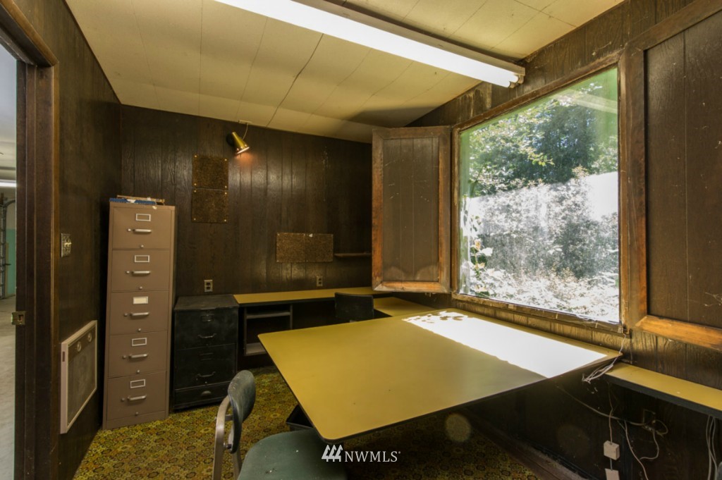 11204 Southwest Cemetery Road Vashon, WA 98070 - Photo 19 of 23