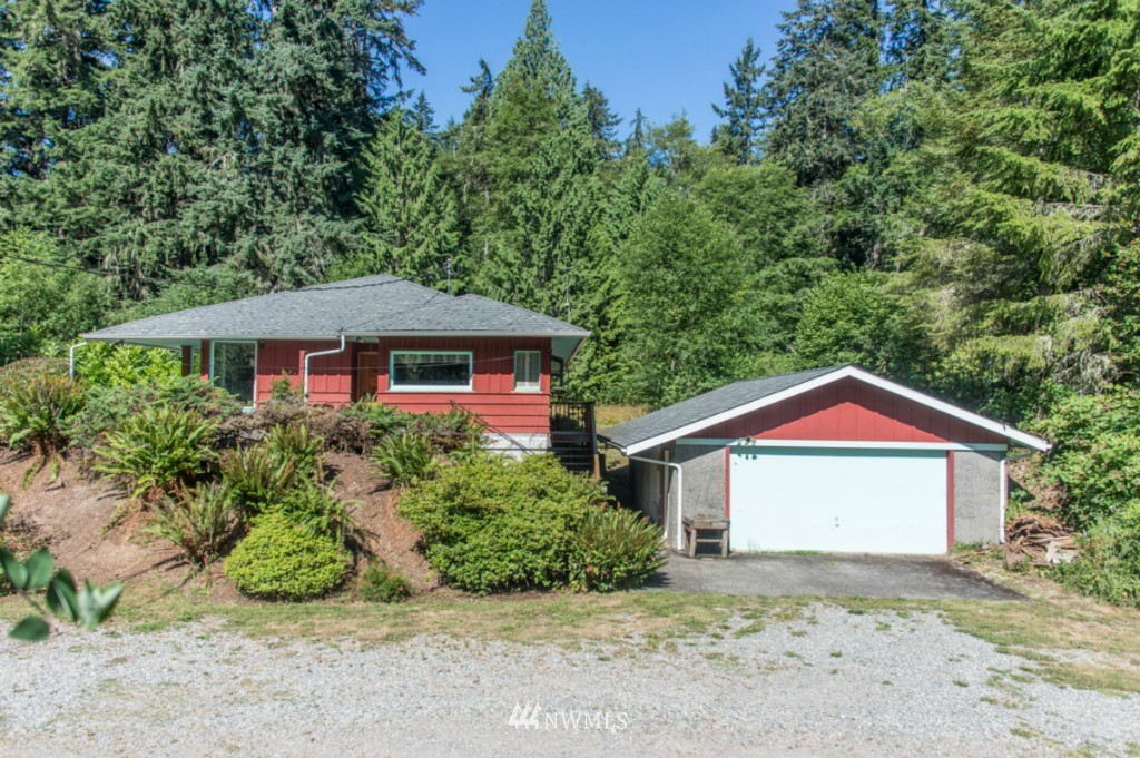 11204 Southwest Cemetery Road Vashon, WA 98070 - Photo 3 of 23