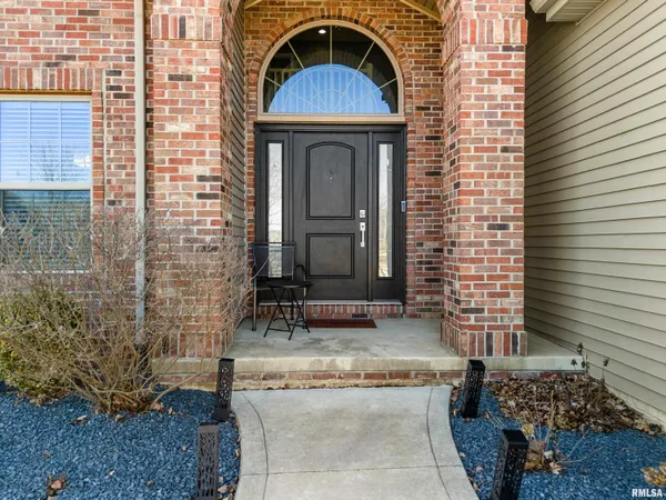 $474,000 | 3112 West Saddle Creek Drive, Dunlap, IL 61525