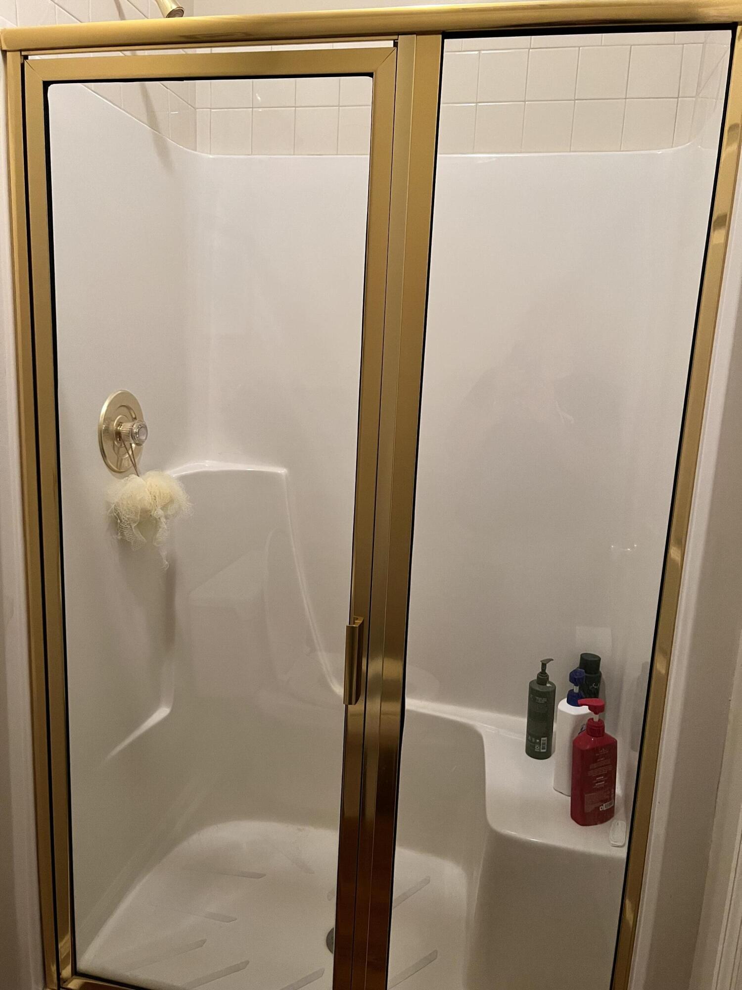 1443 Old Salem Road Thomson, GA 30824 - Photo 17 of 46 Master Shower with seat