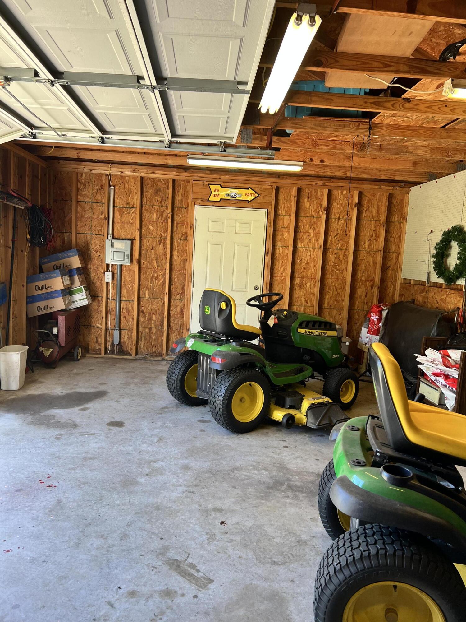 1443 Old Salem Road Thomson, GA 30824 - Photo 29 of 46 Inside of workshop
