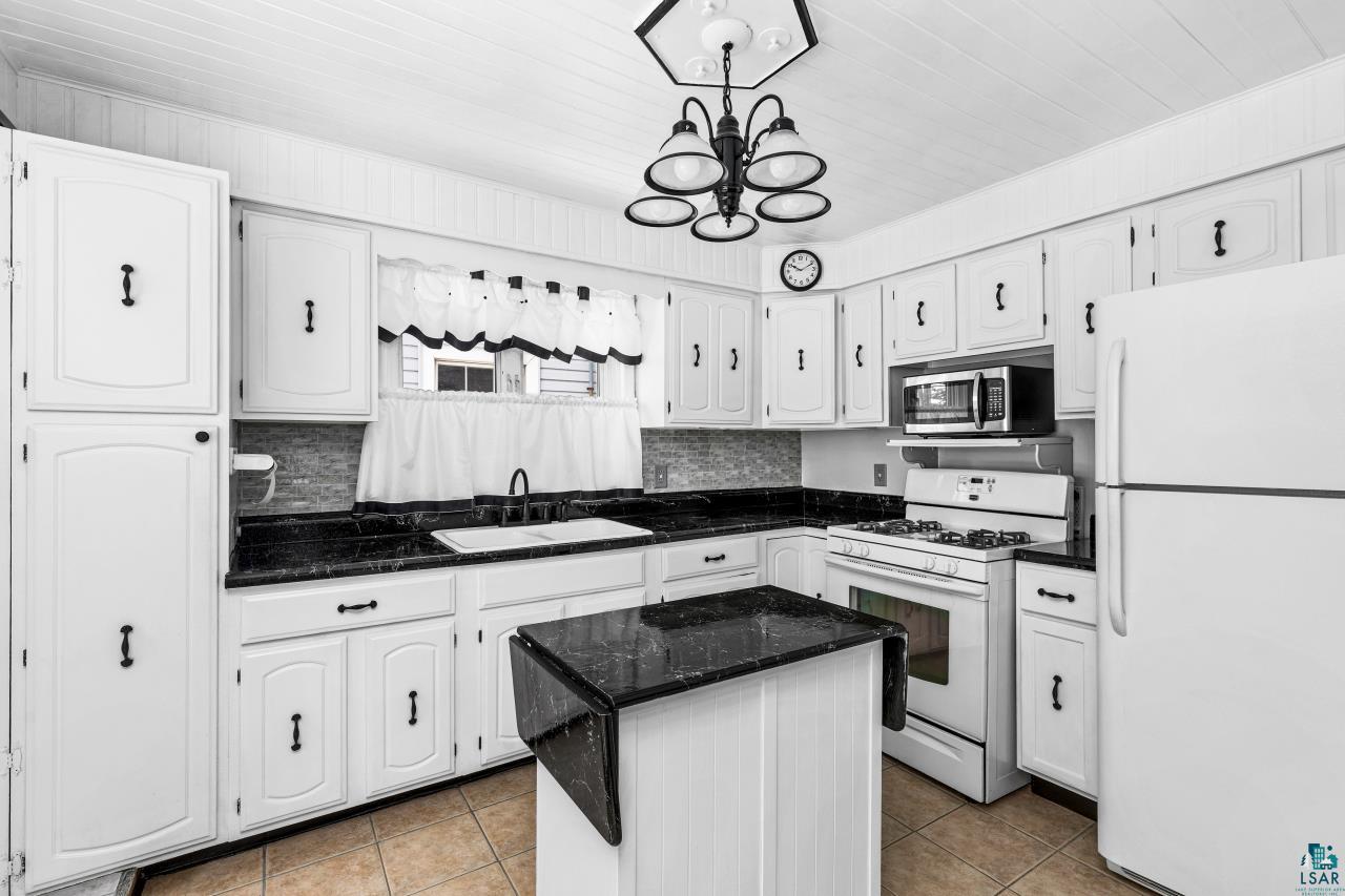 4128 West 4th Street Duluth, MN 55807 - Photo 14 of 43