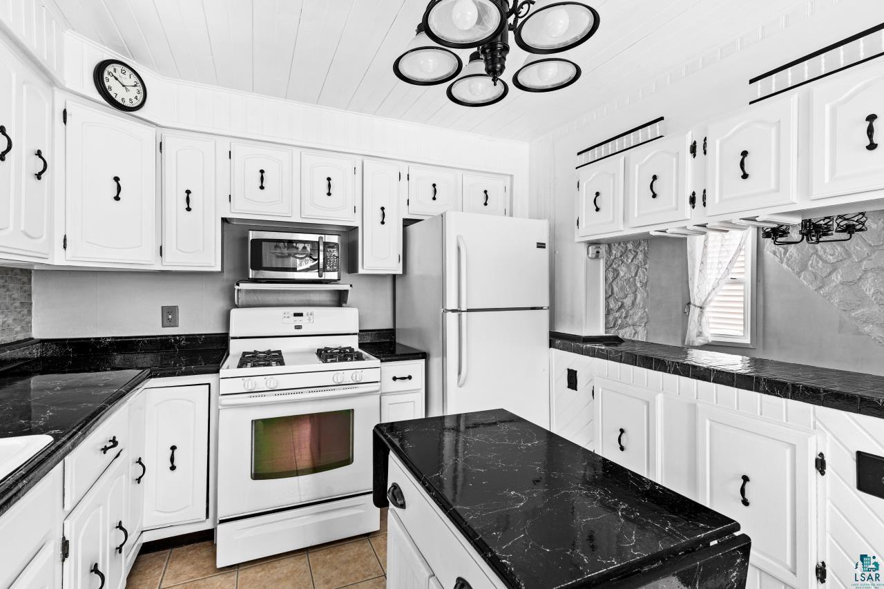 4128 West 4th Street Duluth, MN 55807 - Photo 15 of 43