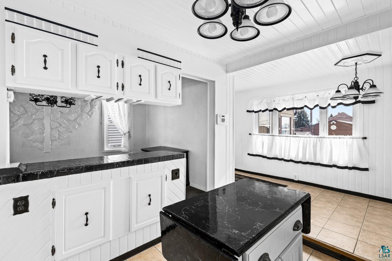 4128 West 4th Street Duluth, MN 55807 - Photo 16 of 43