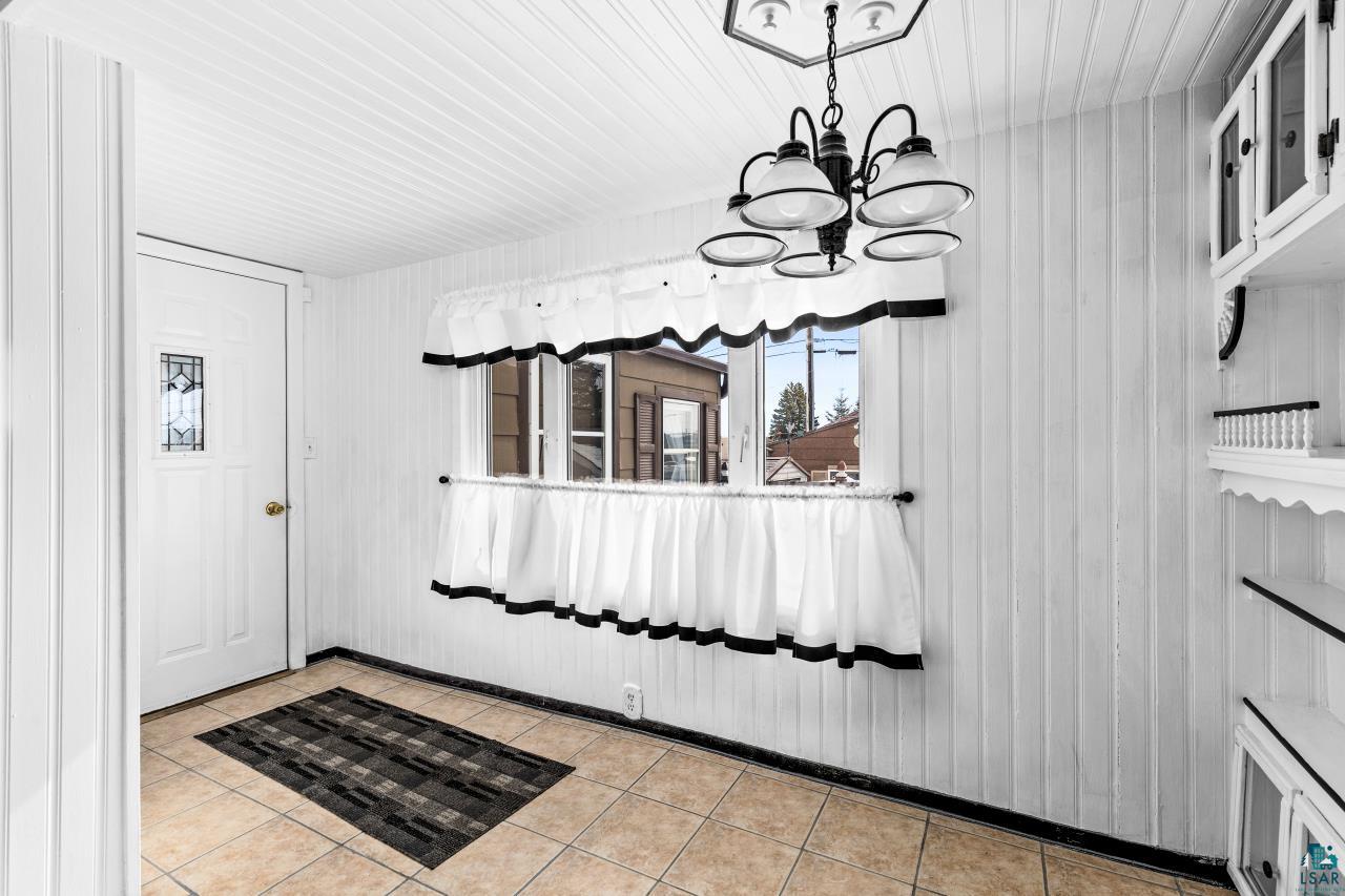 4128 West 4th Street Duluth, MN 55807 - Photo 19 of 43