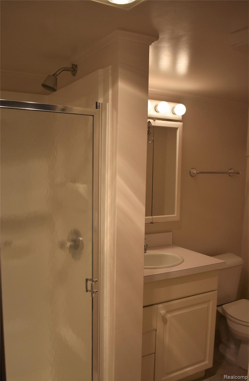 1787 Croft Road Birmingham, MI 48009 - Photo 16 of 18 DSC_0587 (3).JPG