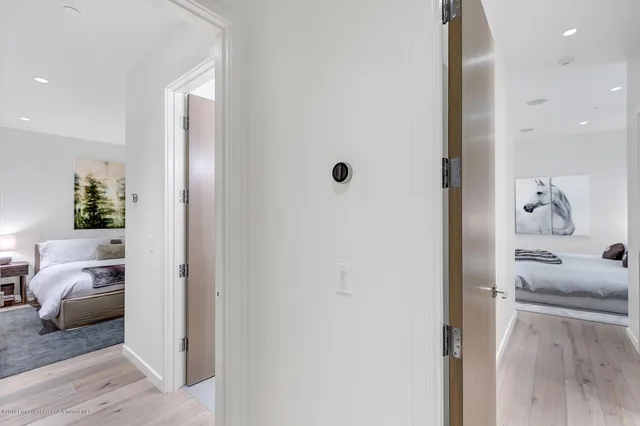 a view of utility room