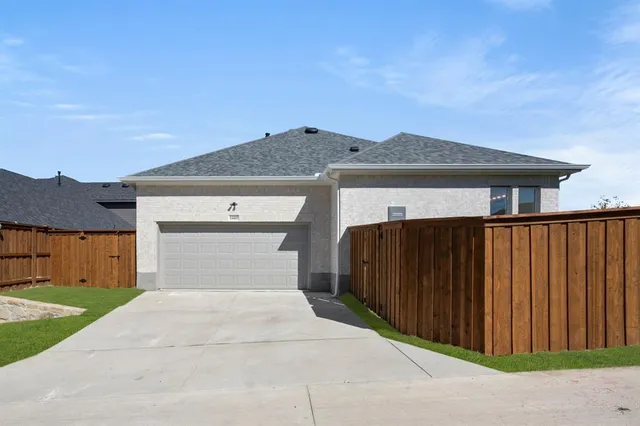 $824,990 | 14465 Overlook Park Drive, Fort Worth, TX 76008