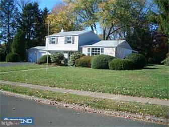 3888 Shelley Road Huntingdon Valley, PA 19006 - Photo 2 of 12 Exterior Front
