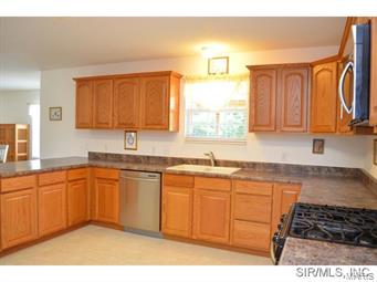 453 Wiegerstown Road O'Fallon, IL 62269 - Photo 10 of 24 Gallery Image 10