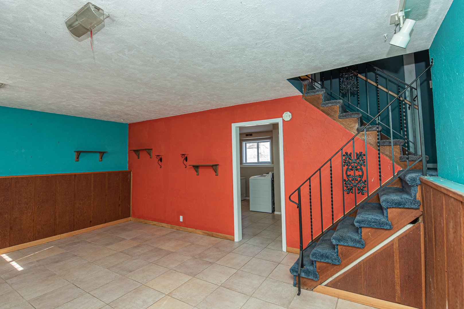 528 Redwood Road Bolingbrook, IL 60440 - Photo 9 of 24