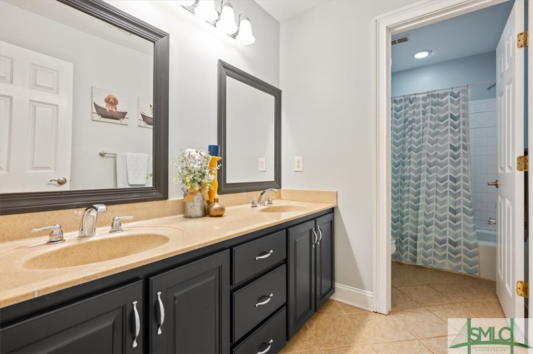 111 Stadium Drive Guyton, GA 31312 - Photo 30 of 50 Upstairs Bathroom ~ Double Vanities ~ Separate Roo