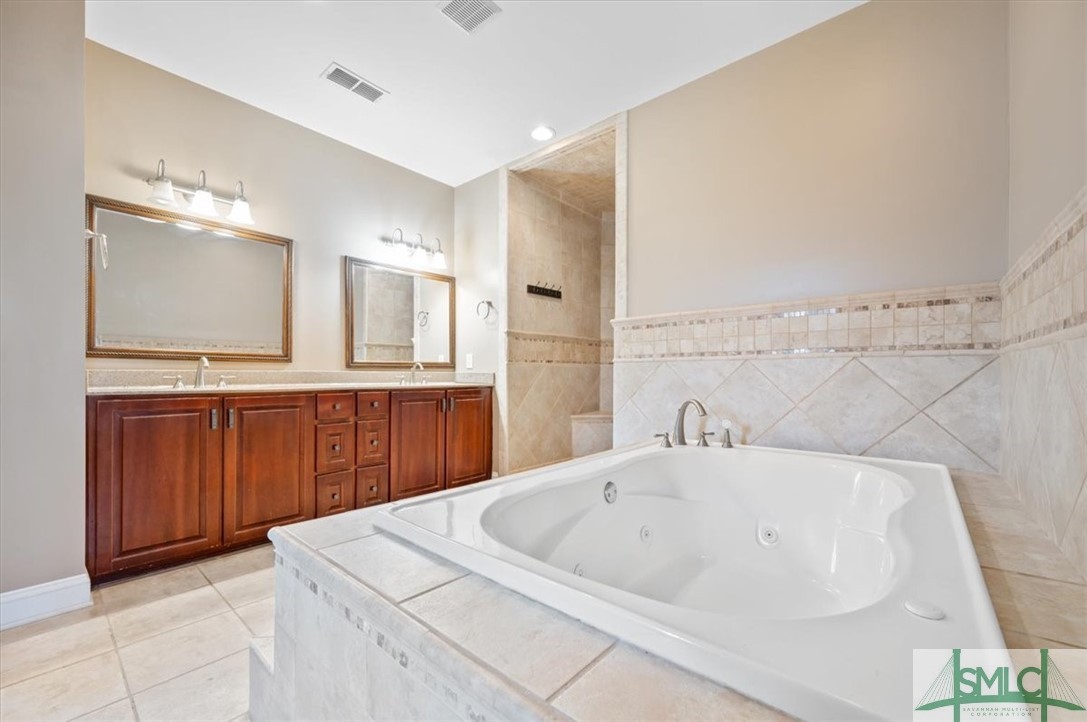 111 Stadium Drive Guyton, GA 31312 - Photo 37 of 50 Owners Private Bathroom
