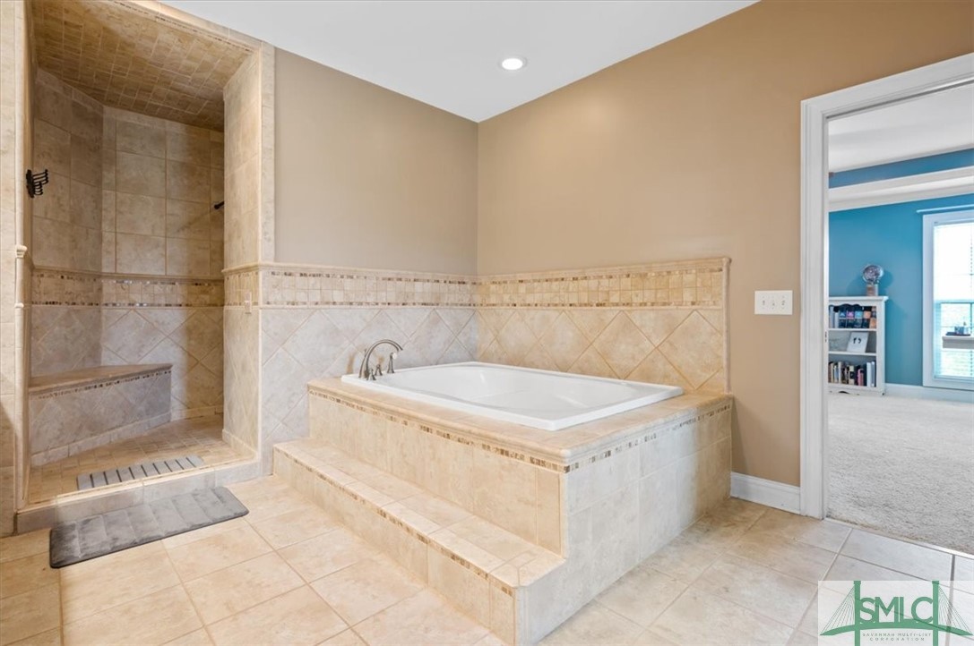 111 Stadium Drive Guyton, GA 31312 - Photo 38 of 50 Jetted Tub