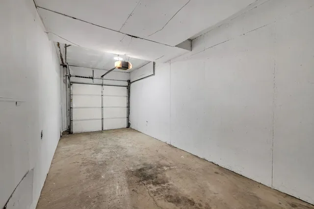 $185,000 | 1113 Gael Drive, Unit B, Joliet, IL 60435