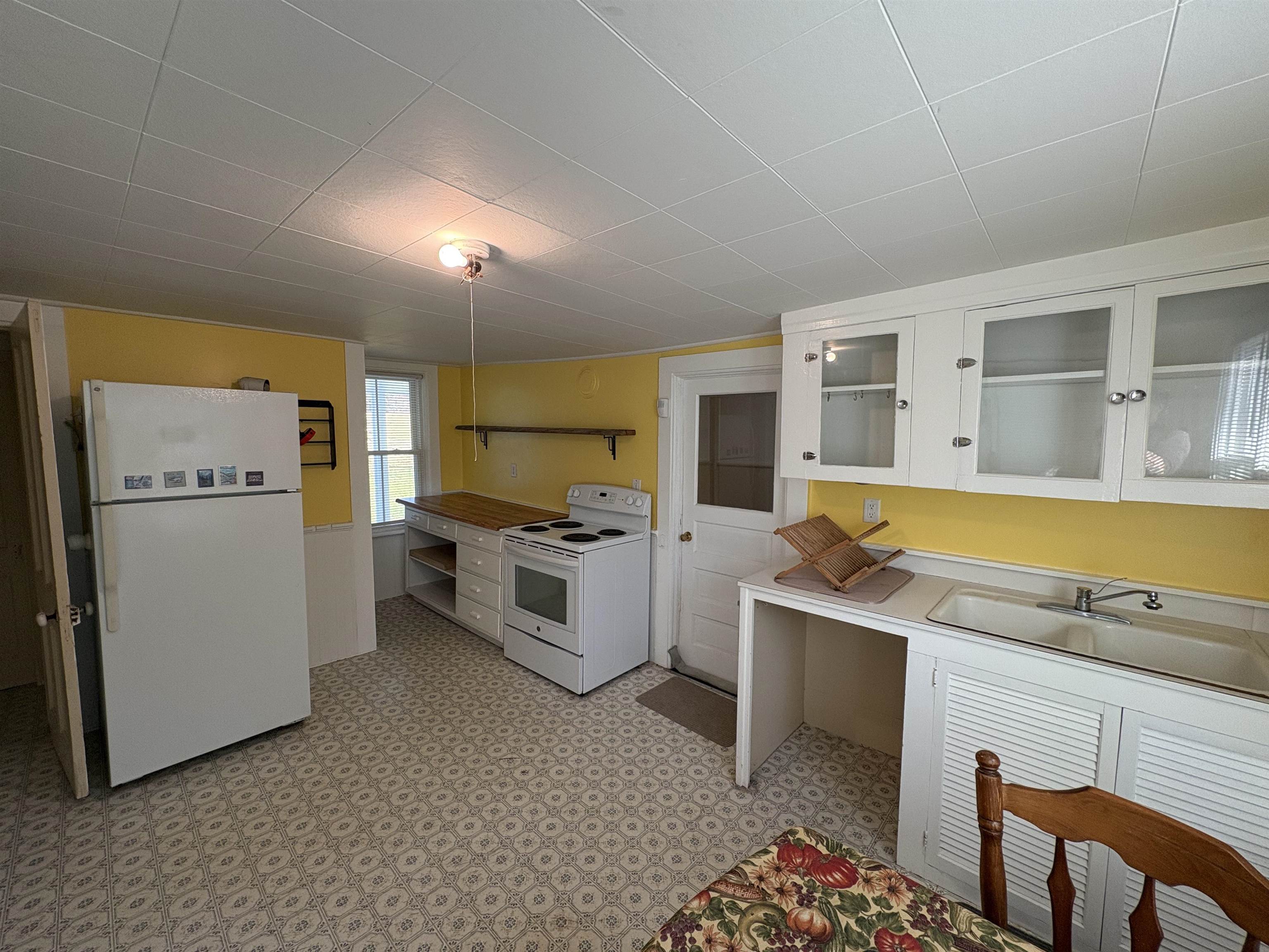 477 Myers Road Shaftsbury, VT 05262 - Photo 3 of 19