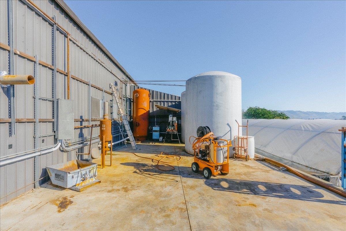 371 Calabasas Road Watsonville, CA 95076 - Photo 36 of 66