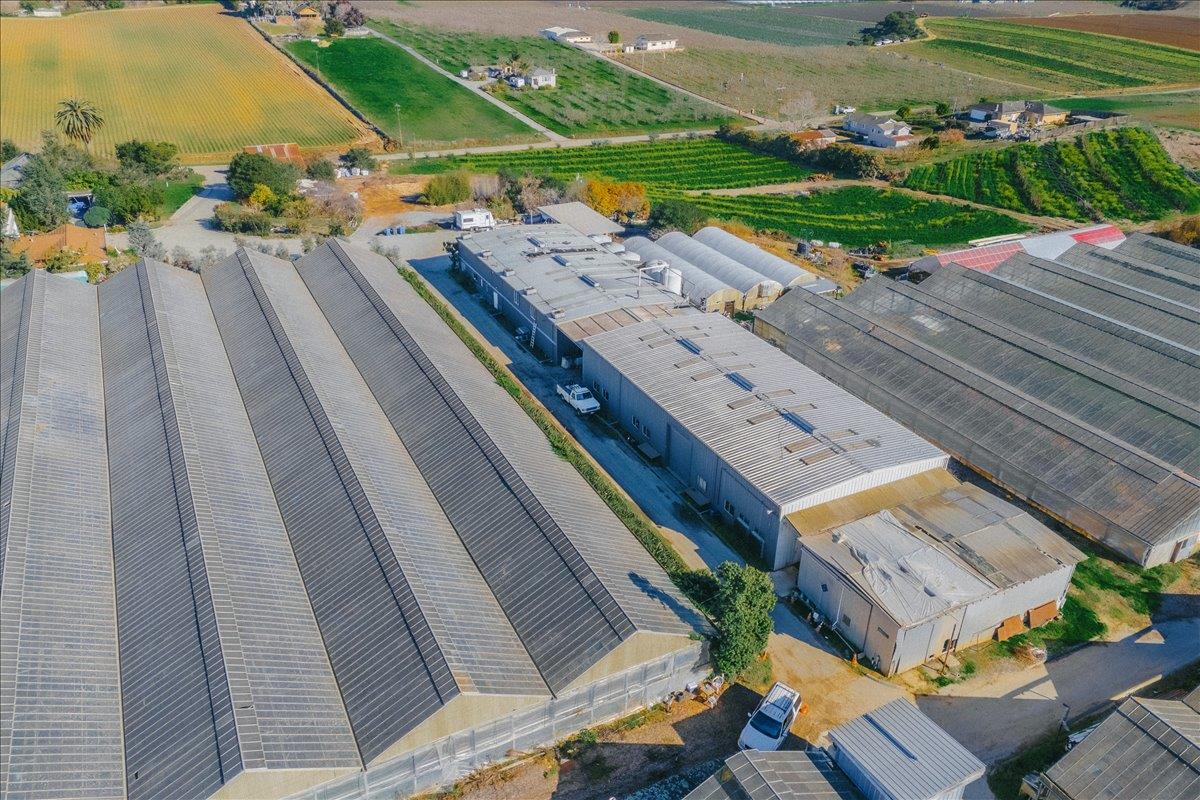 371 Calabasas Road Watsonville, CA 95076 - Photo 46 of 66