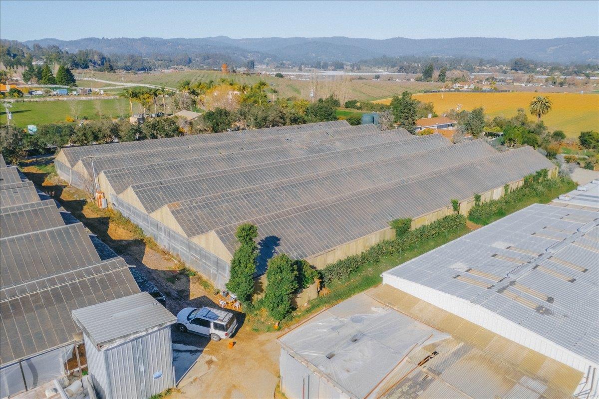 371 Calabasas Road Watsonville, CA 95076 - Photo 49 of 66