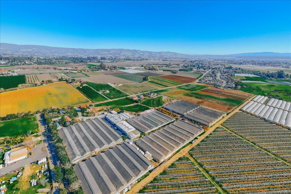 371 Calabasas Road Watsonville, CA 95076 - Photo 61 of 66