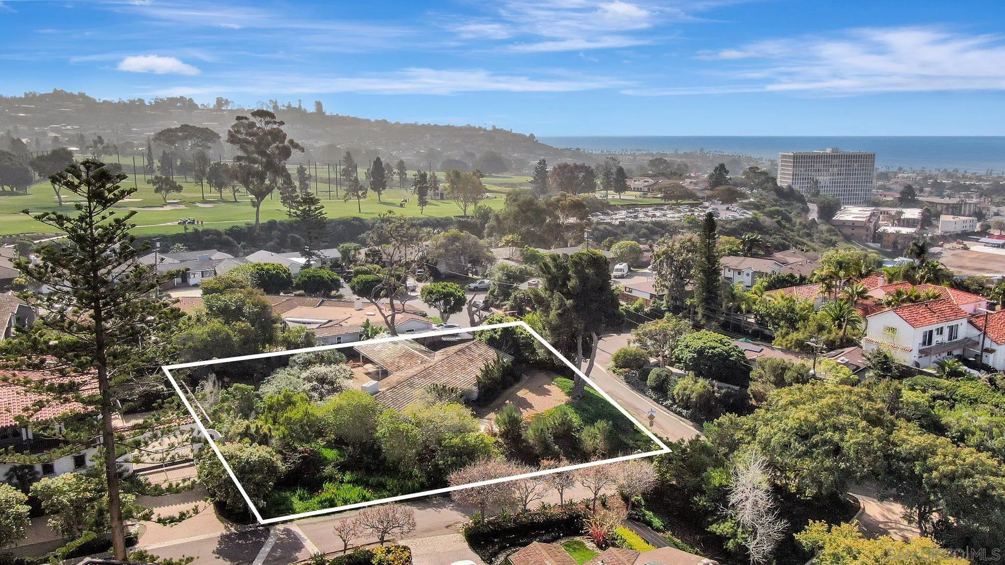 1351 Rhoda Drive La Jolla, CA 92037 - Photo 4 of 20 a view of a city