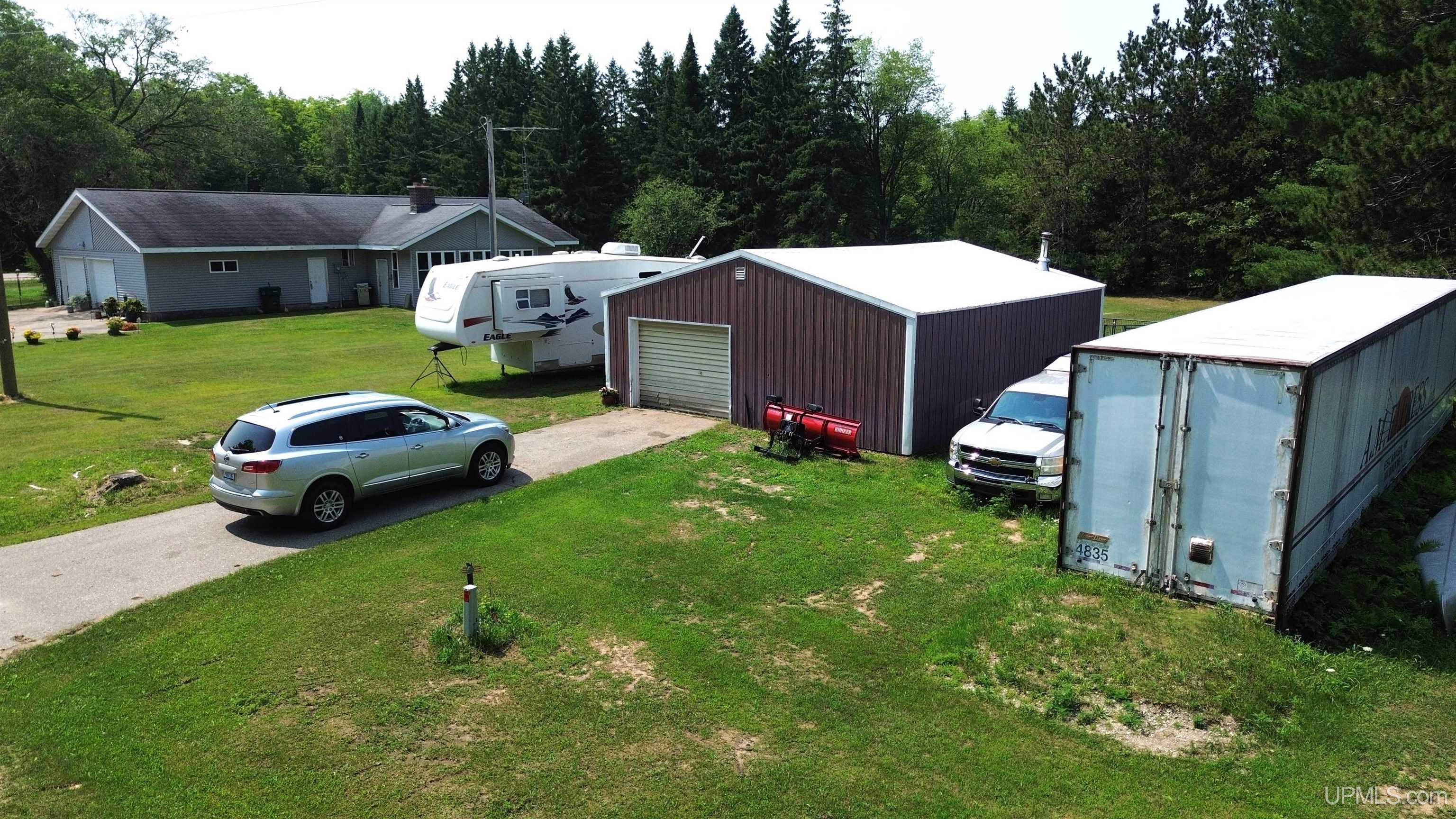 4815 Southside Road Manistique, MI 49854 - Photo 3 of 49