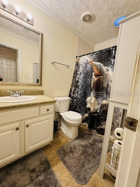 11817 Southwest 58th Street Webster, FL 33597 - Photo 24 of 46 a bathroom with a sink toilet and shower