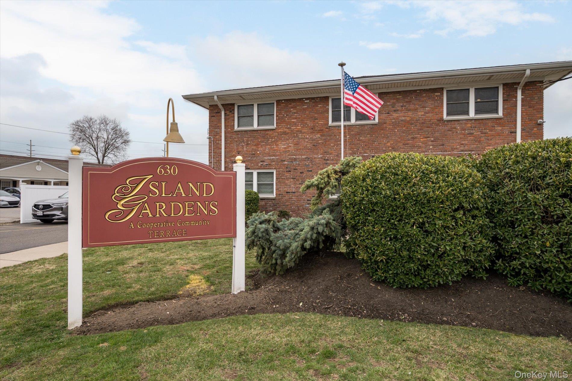 630 Fulton Street, Unit T6 Farmingdale, NY 11735 - Photo 9 of 10