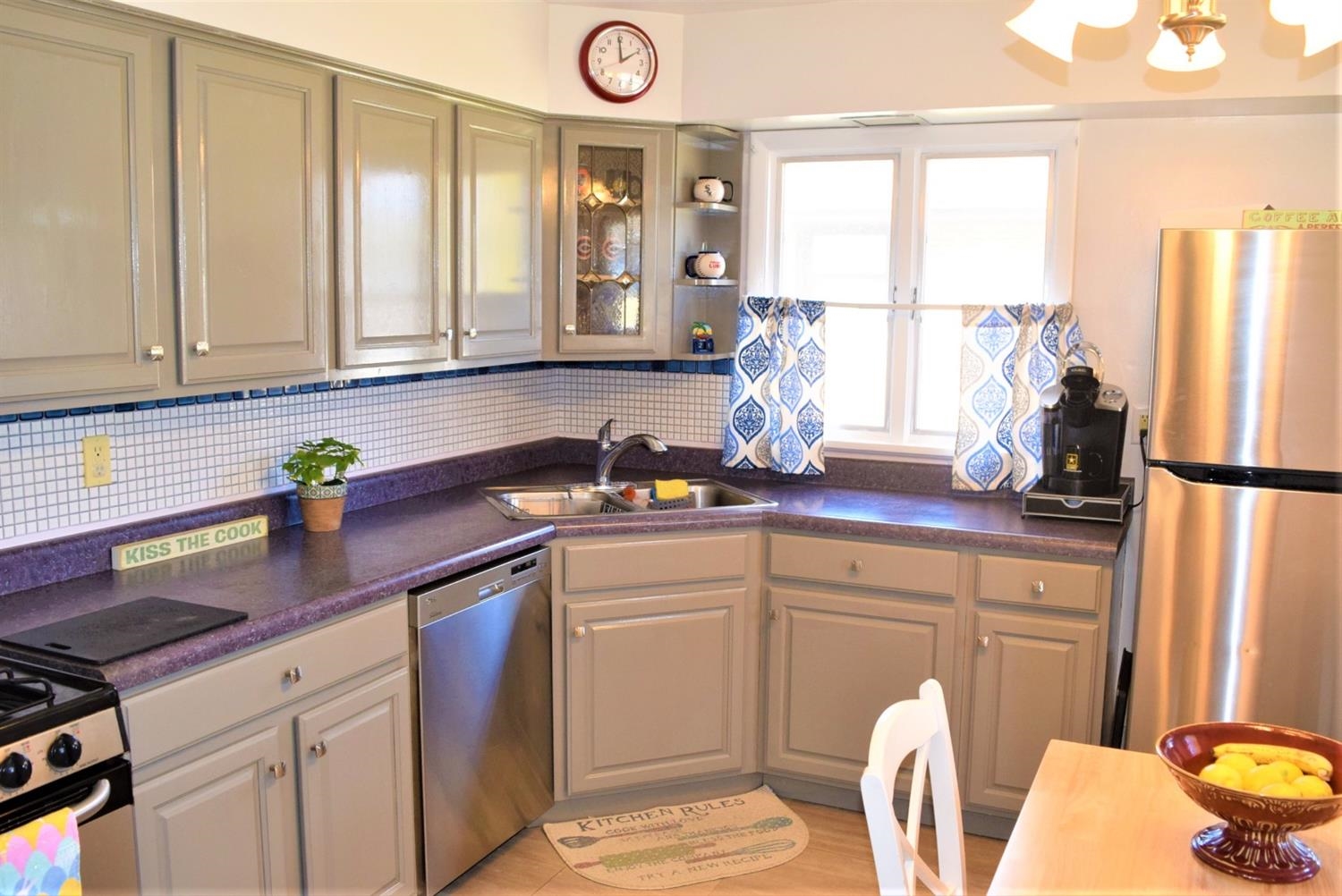 7946 Monroe Avenue Munster, IN 46321 - Photo 8 of 32 1500x1002