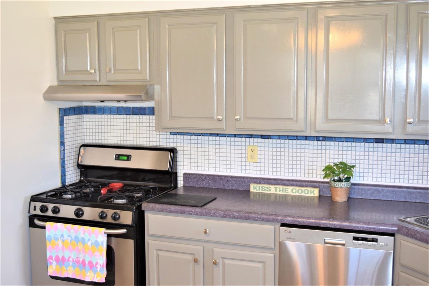 7946 Monroe Avenue Munster, IN 46321 - Photo 10 of 32 1500x1001