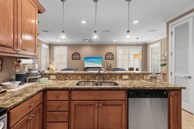 $2,400 | 154 Christian Drive, Santa Rosa Beach, FL 32459