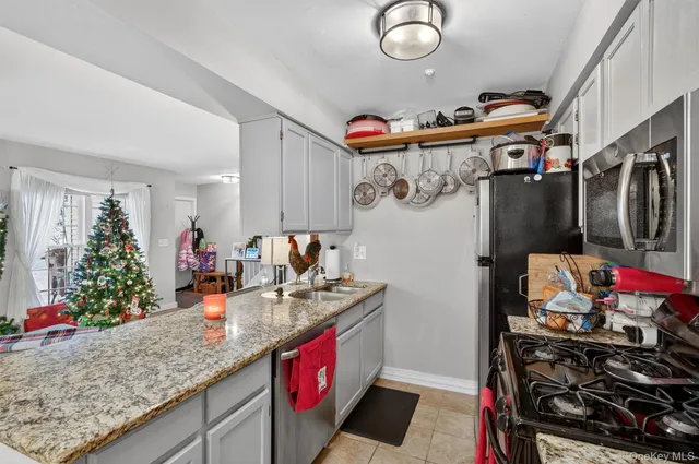 $2,900 | 74 Homestead Vil Drive, Warwick, NY 10990