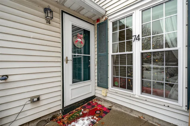 $2,900 | 74 Homestead Vil Drive, Warwick, NY 10990