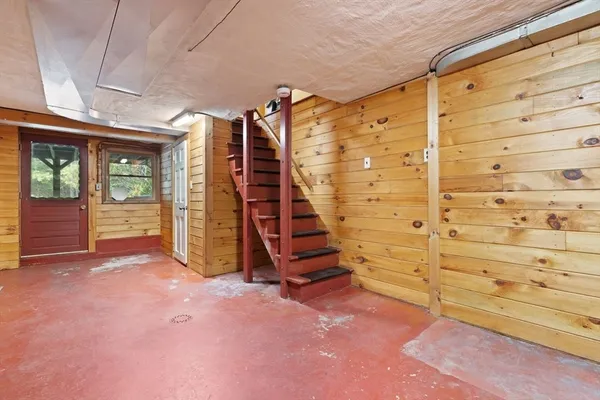 $800,000 | 10 Oak Street, Wareham, MA 02571