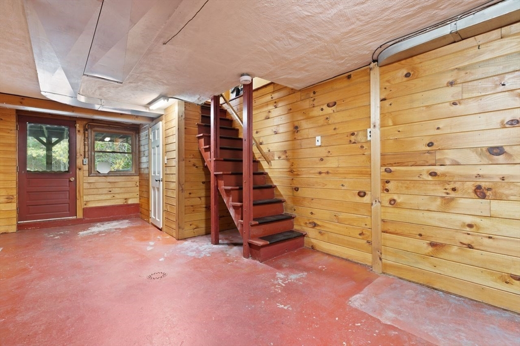 10 Oak Street Wareham, MA 02571 - Photo 23 of 39